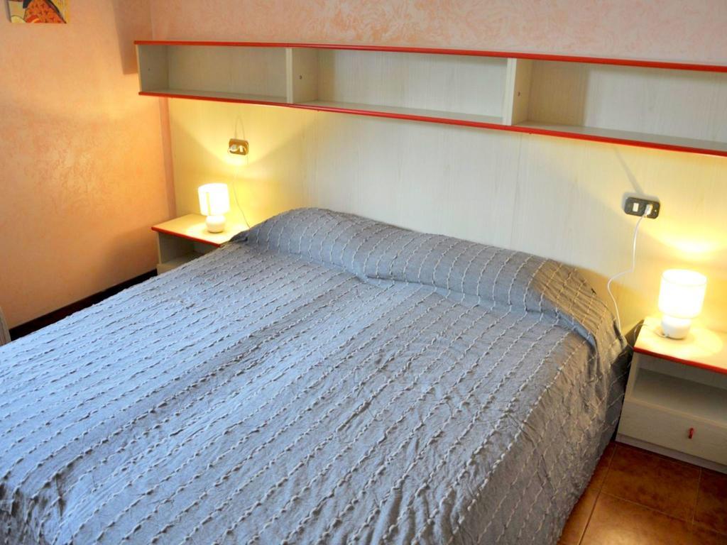 Belvilla By Oyo Enticing Holiday Home With Pool Lazise Eksteriør bilde